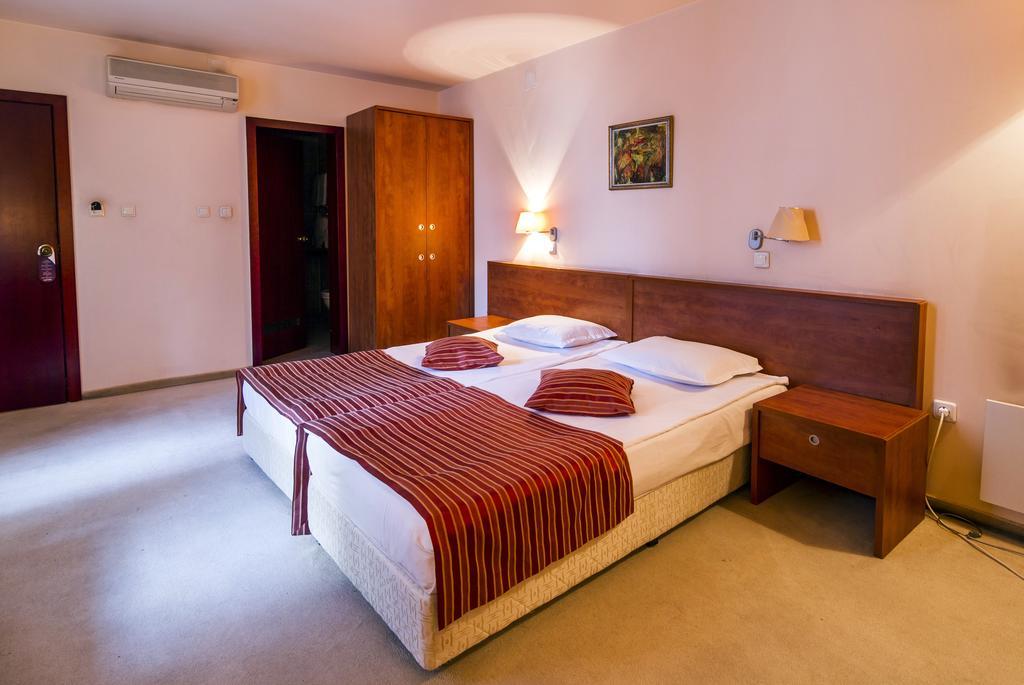 Plaza Hotel Varna Exterior foto