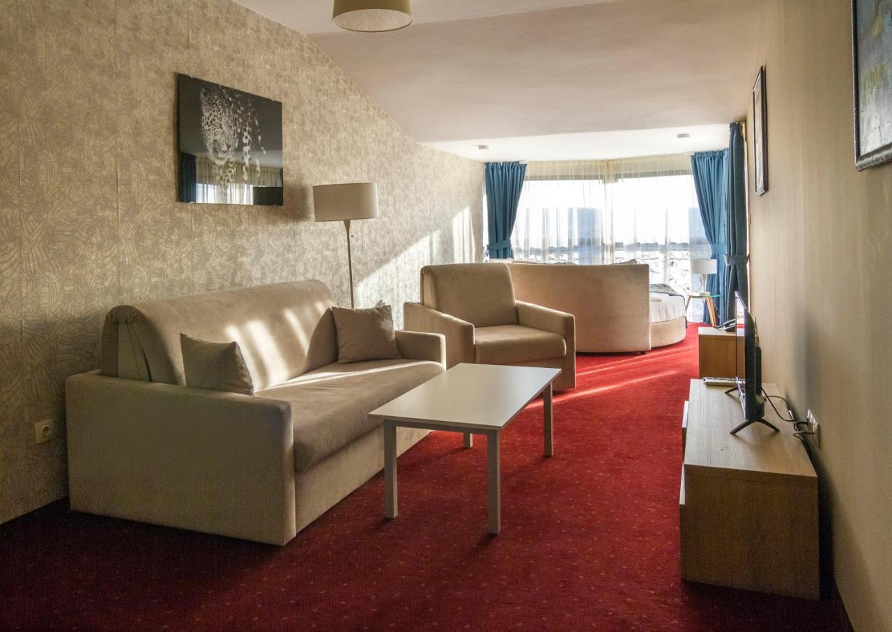 Plaza Hotel Varna Exterior foto